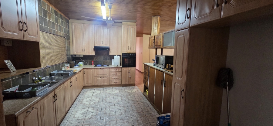 4 Bedroom Property for Sale in New Park Northern Cape